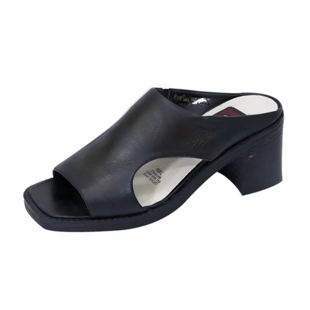 Peerage Black Cutout Leather Sandal